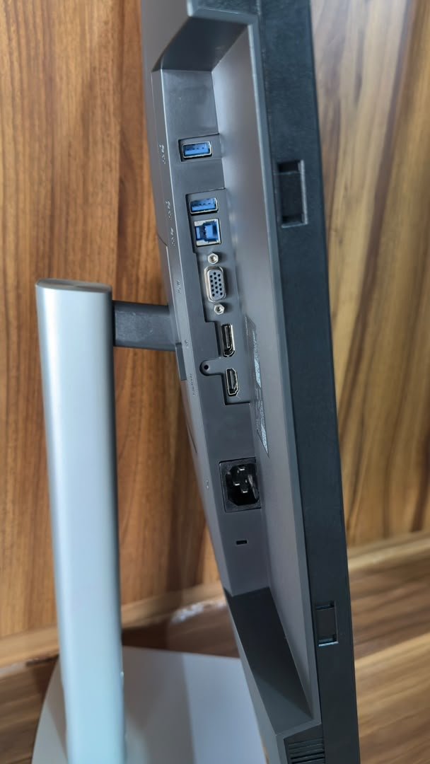 🖥️ Modèle : Dell P2722H — photo 2
