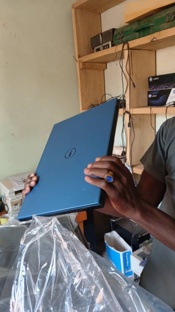 Ordinateur portable Dell — photo 4